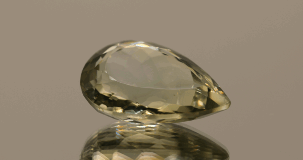 Natural prasiolite gemstone, 17.91 carat, pear cut, pale green color, untreated, loose gemstone, dimensions 22 × 15.7 × 9.2 mm, ideal for fine jewelry.