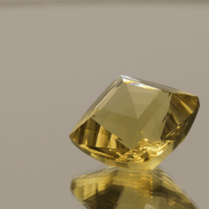 Lemon Quartz gemstone 10.01 carats, natural light yellow square cushion-cut, premium quality for jewelry