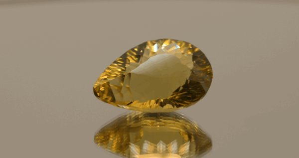 Lemon Quartz gemstone 14.52 carats, natural light yellow pear-cut, premium quality for jewelry