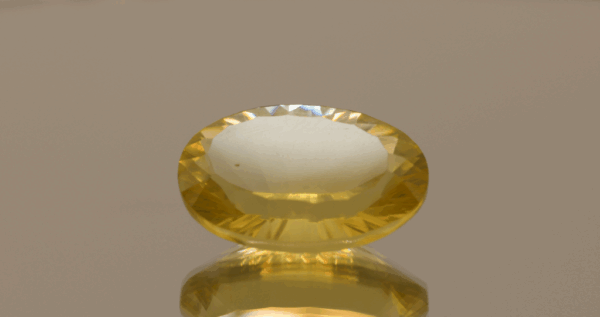 Lemon Quartz gemstone 15.5 carats, natural light yellow oval-cut, premium quality for jewelry