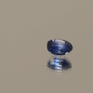 Blue pear-shaped sapphire, 0.62 carat, 5.54 × 4.91 × 2.57 mm, heat-treated, unknown origin, AIG certified.