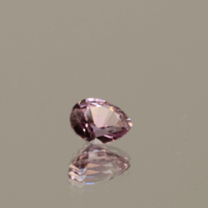 Pink sapphire gemstone, 0.54 carat, pear cut, heat treated, loose gemstone, dimensions 5.40 × 4.44 × 3.08 mm, GIA certified.