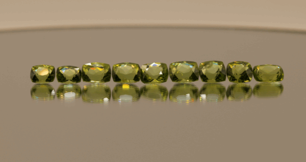 Natural peridot set totaling 10.5 carat, square cushion cut, yellow green color, untreated, loose gemstones, dimensions 5.8–7.2 × 4.9–6.3 × 3.6–4.6 mm, ideal for fine jewelry.