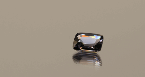 Purple spinel cushion-cut, 2.02 carat, 8.37 × 6.65 × 3.88 mm, natural untreated gemstone, AIG certified.