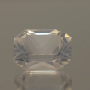 MILKY QUARTZ OCTAGON 11 CT