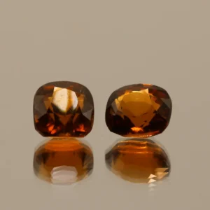 GARNET CUSHION 4.65 CT