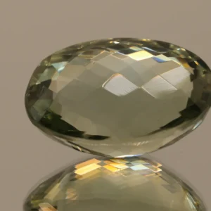PRASIOLITE OVAL 21 CT