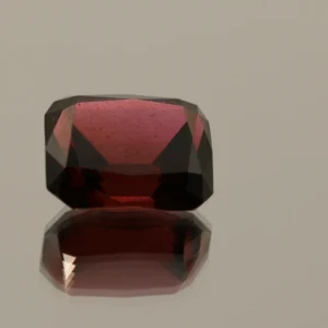RED GARNET OCTAGON 6.4 CT