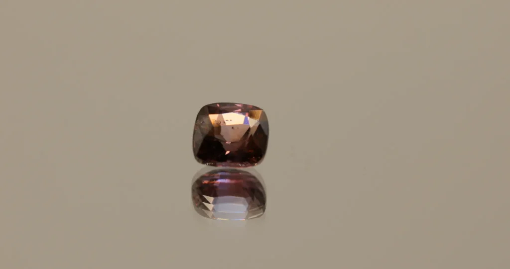 Natural padparadscha sapphire, cushion cut, 1.03 ct